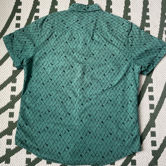 River Island - button up short sleeve shirt - Picture 2 of 2